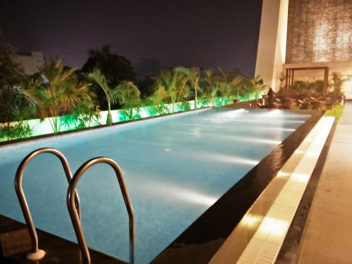 Hotel Saffron Crest Siliguri Exterior photo